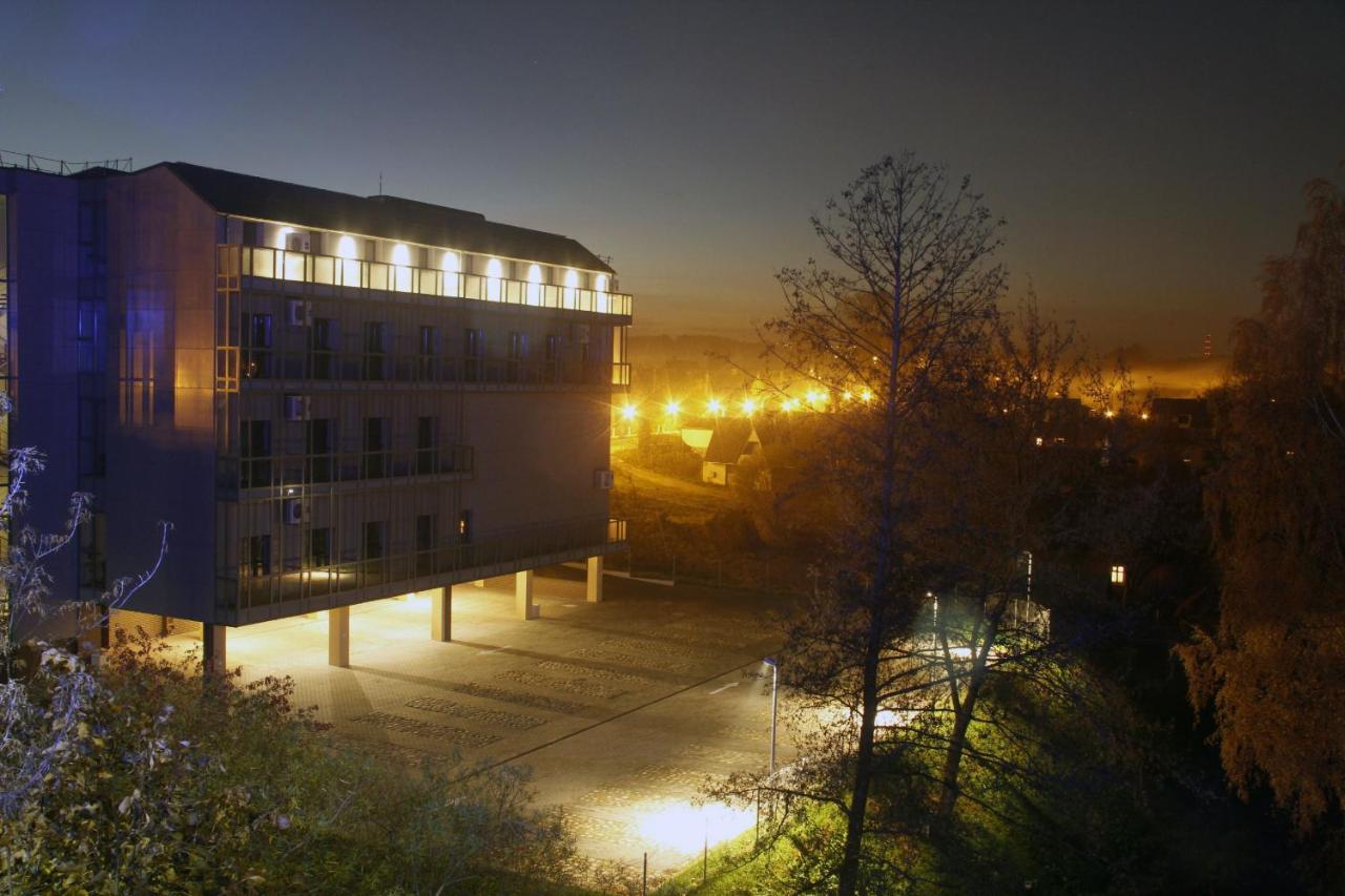 Albergue Rezidencija "Prieplauka" Alytus Exterior foto